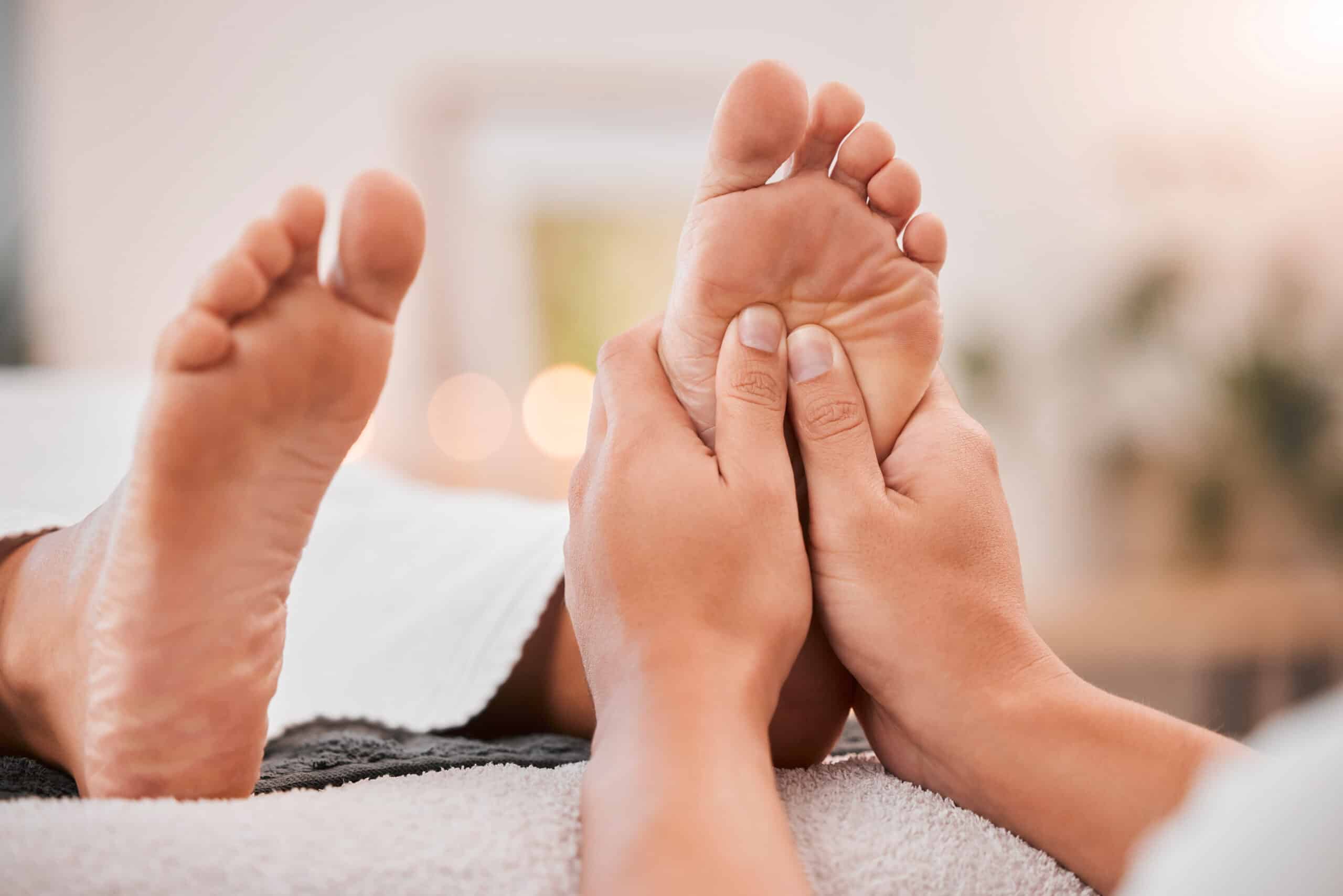 Massage de la paume du pied